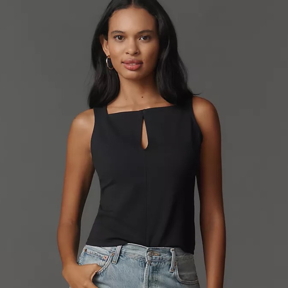 *NWT* Anthropologie Keyhole Top🖤 - Picture 2 of 5